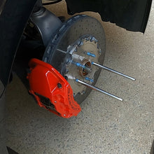 Load image into Gallery viewer, Wheel Stud Extenders For C7 Corvette