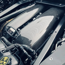 Load image into Gallery viewer, Carbon Fiber LT6 Engine Intake Manifold Covers For C8 Corvette Z06
