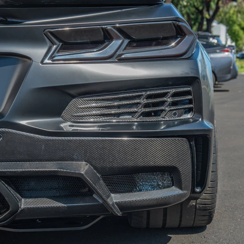 Rear Bumper Grill/Vent in Carbon Fiber for C8 Corvette Z06