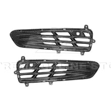 Load image into Gallery viewer, Rear Bumper Grill/Vent in Carbon Fiber for C8 Corvette Z06
