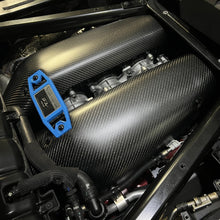 Load image into Gallery viewer, Carbon Fiber LT6 Engine Intake Manifold Covers For C8 Corvette Z06
