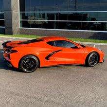 Load image into Gallery viewer, 1VM Style Rockers/Side Skirts For C8 Corvette
